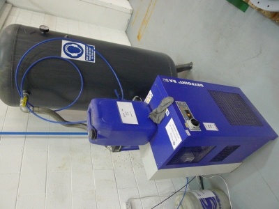 Almig Variable 34 air compressor serial number: 217-01360-1132 385 00010 (2013) with Beko Drypoint DPRA370/AC Air dryer and vertical reciever - 12