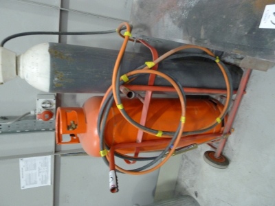 Matlock tubular steel bottle trolley with Oxy Acetylene torch (bottles not iuncluded) - 5