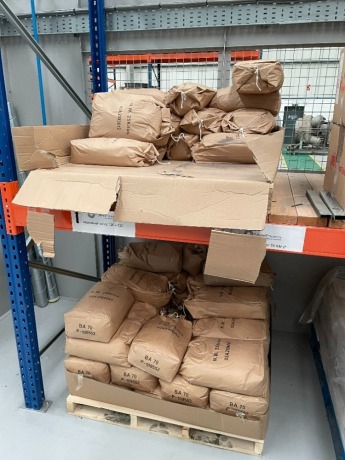 Contents of two pallets to include to include quantity of alumnium oxide 03A2104043