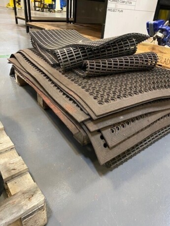 Pallet of Anti-fatigue matting