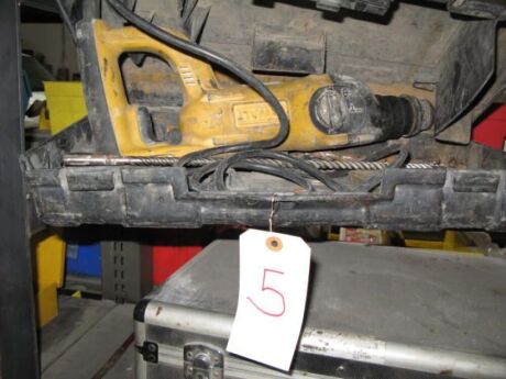 DeWalt PA6 Hammer Drill *** PLEASE NOTE: This lot is offered subject to bulk bid offer on lot 118