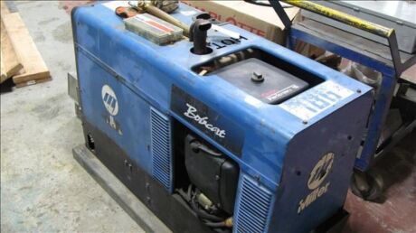 Miller Bobcat 225 Welder *** PLEASE NOTE: This lot is offered subject to bulk bid offer on lot 118