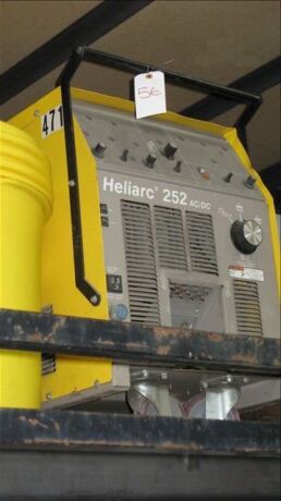 EASB Heliarc 252 AC/DC welder *** PLEASE NOTE: This lot is offered subject to bulk bid offer on lot 118