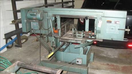 Ellis Mitre band saw, m/n 3000, s/n 30047031, blade 13'6", cap 13-19" *** PLEASE NOTE: This lot is offered subject to bulk bid offer on lot 118