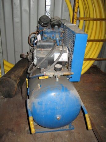 air compressor (in trailer) *** PLEASE NOTE: This lot is offered subject to bulk bid offer on lot 118